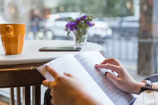 电脑左侧插什么好