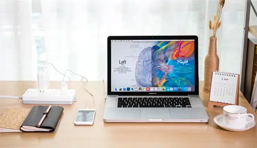 电脑为什么会漏油