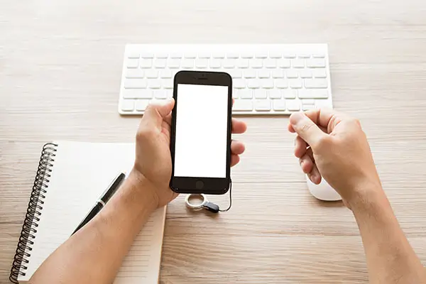 电脑会什么会黑屏